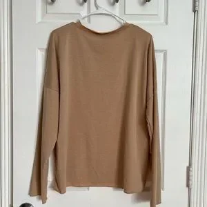 Lilicloth Tops Lilicloth Long Sleeve Graphic Sweatshirt Poshmark